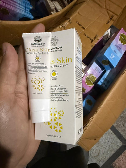 Catchglow Natural Beauty Glass Skin Whitening Day Cream 30g Radiant Glow Skincare